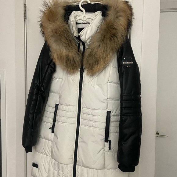 Winter Jacket (made for Canadian weather -30^+) - Picture 5 of 10